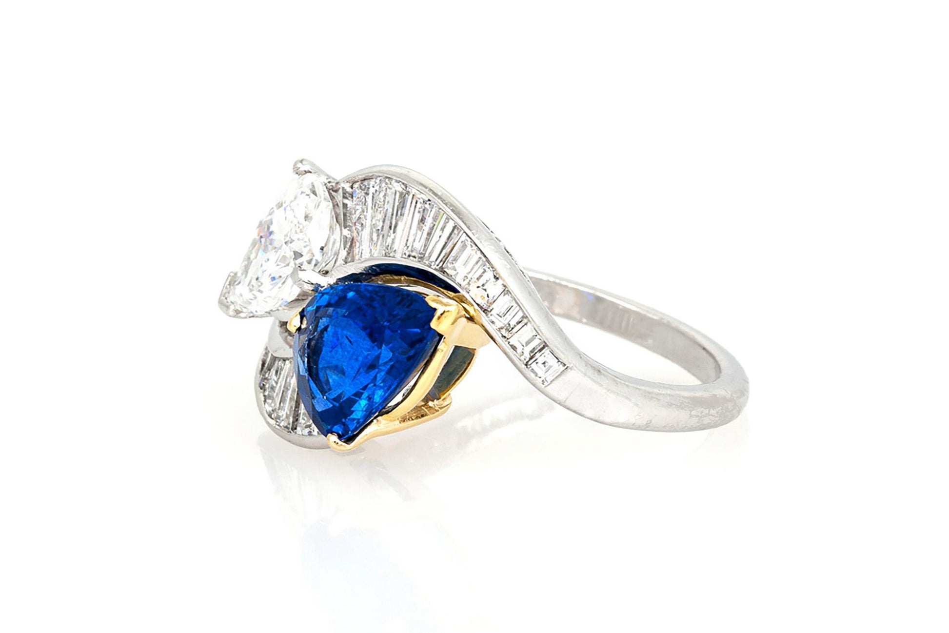 Vintage 1950s Toi Et Moi 2.50 Carat Sapphire and 1.18 Carat Diamond Ring