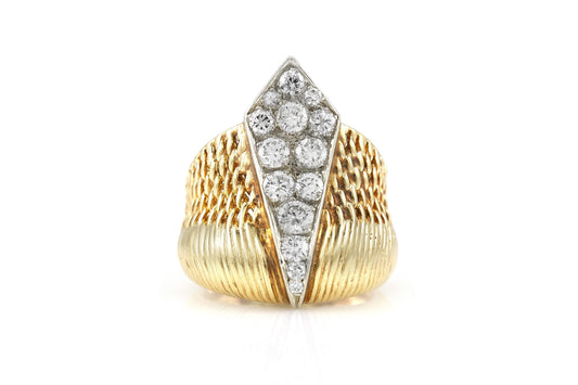 Vintage 1960s Gold Ring with Diamonds