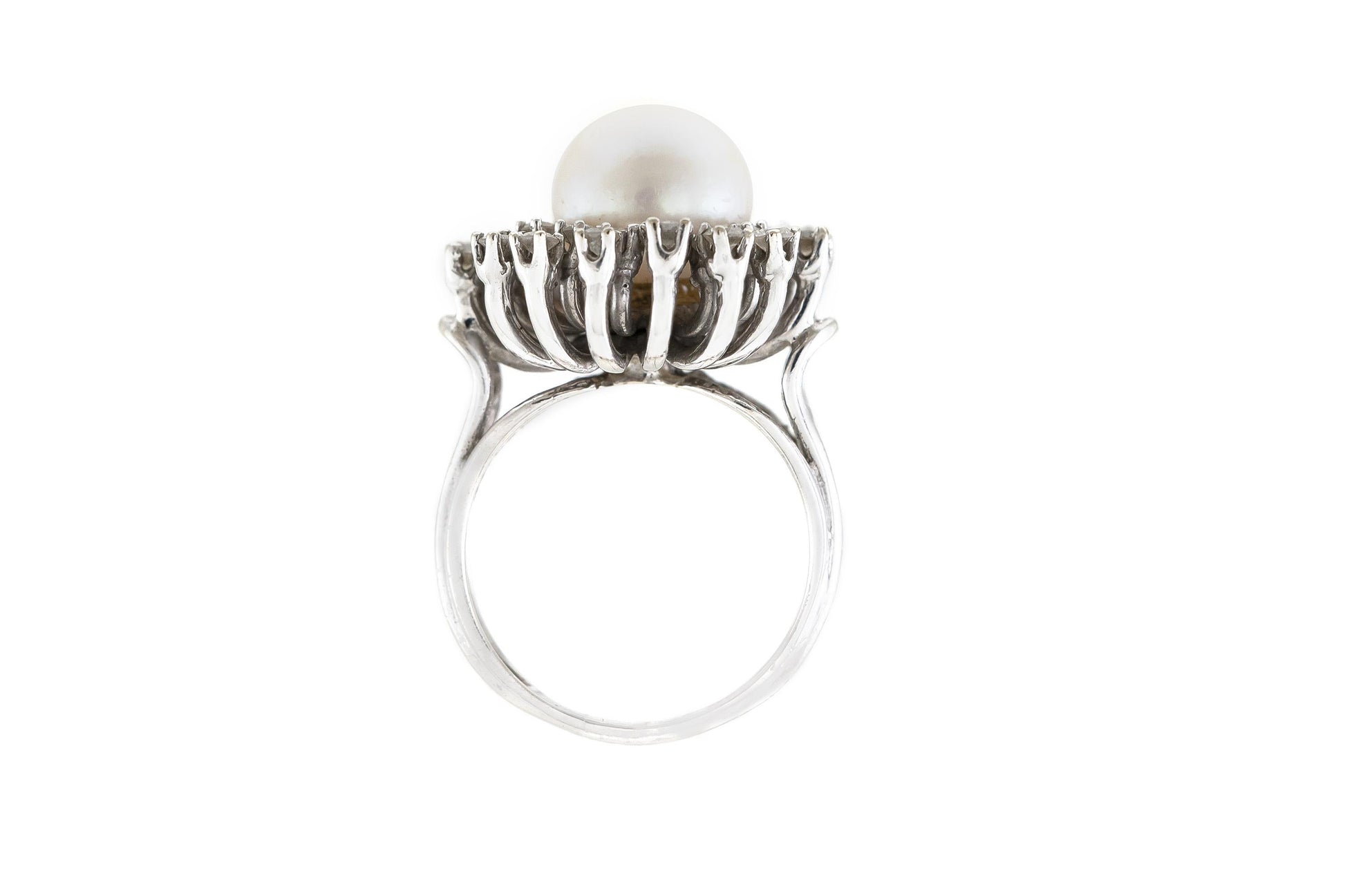 Vintage 1940s Retro Pearl and Diamond Ring