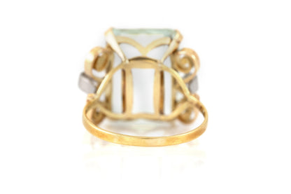 Vintage 1940s Retro 25.00 Carat Emerald Cut Aquamarine Ring