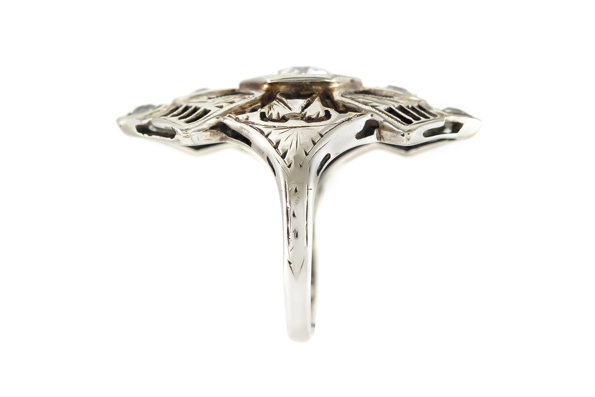 Antique Art Deco 1930s 1.50 Carat Old European Cut Diamond Dinner Ring