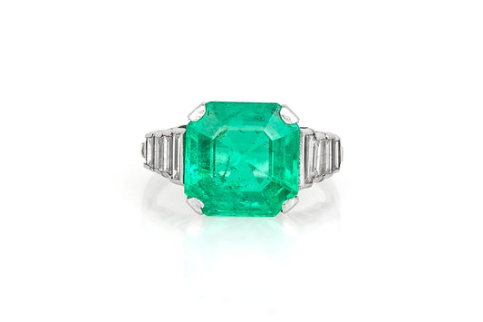 Antique Art Deco 1930s 5.00 Carat Emerald Ring with Diamonds