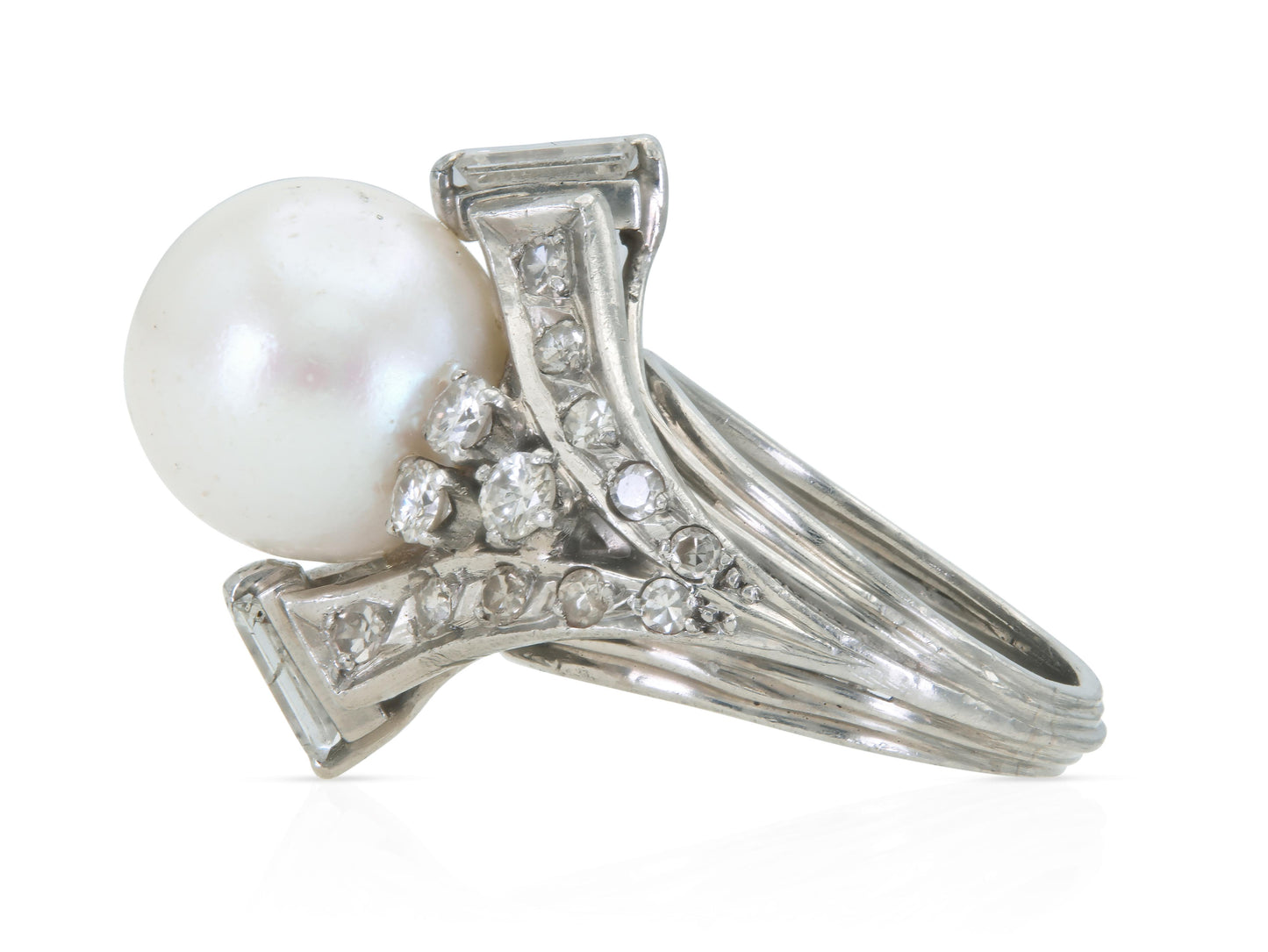 Vintage 1950s Pearl and Diamond Ring