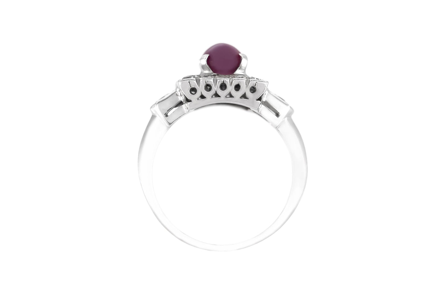 Antique Art Deco 1930s 1.50 Carat Star Ruby Ring with Diamonds