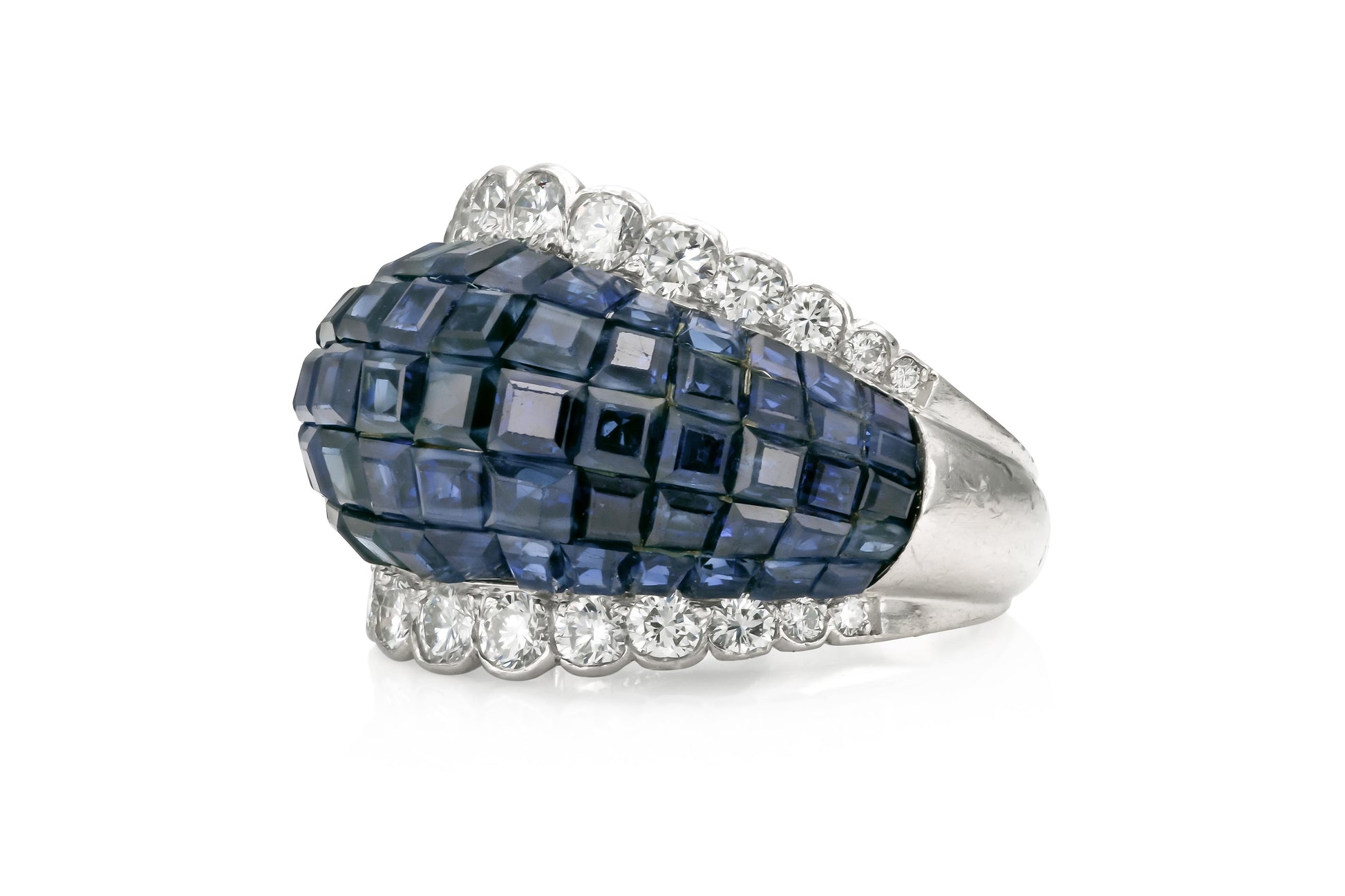 Vintage 1960s Van Cleef & Arpels Invisible Set Sapphire Domed Ring with Diamonds