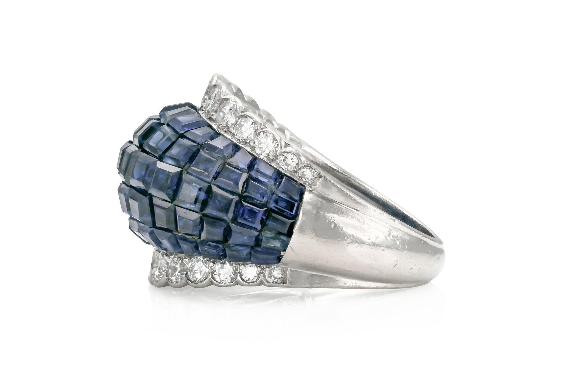 Vintage 1960s Van Cleef & Arpels Invisible Set Sapphire Domed Ring with Diamonds