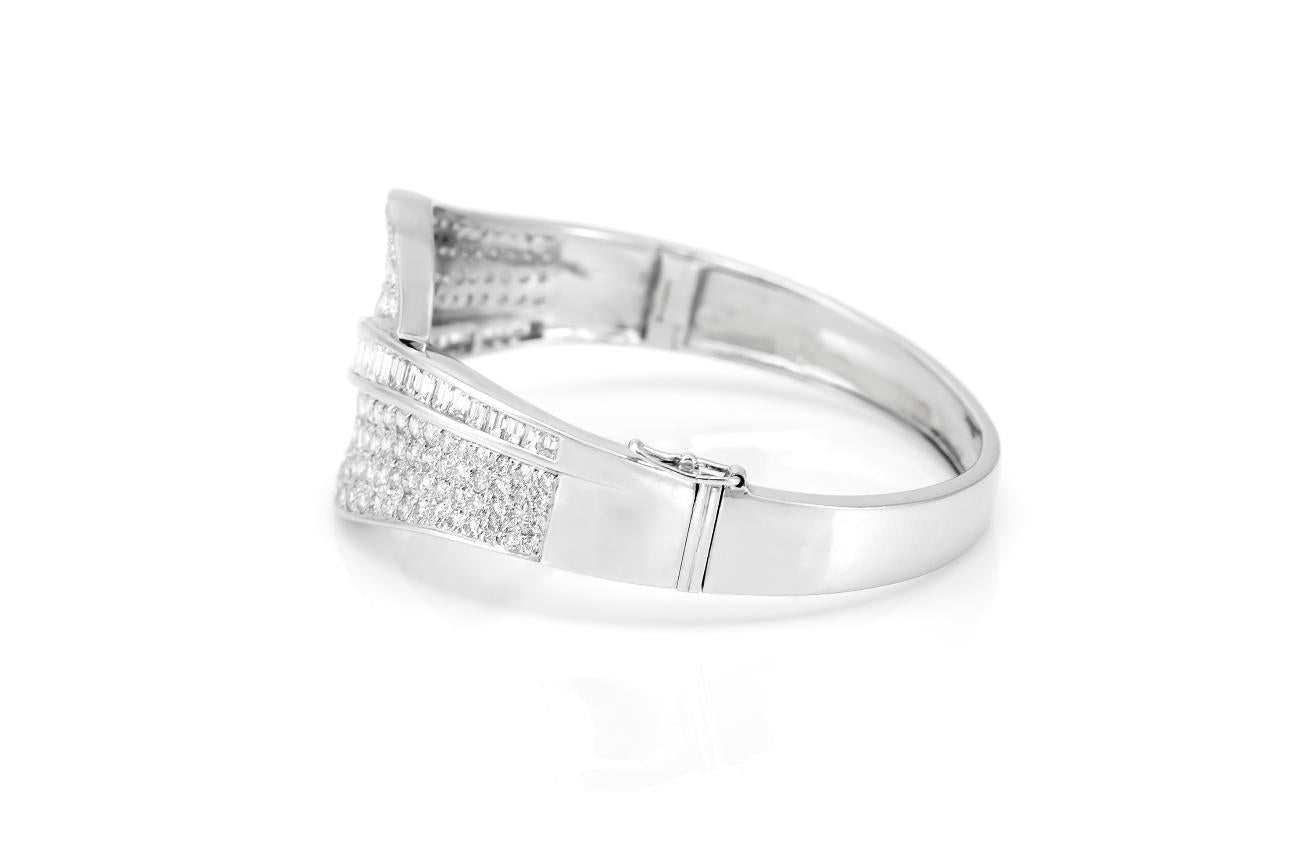 11.20 Carat Diamond Wave Hinged Bangle