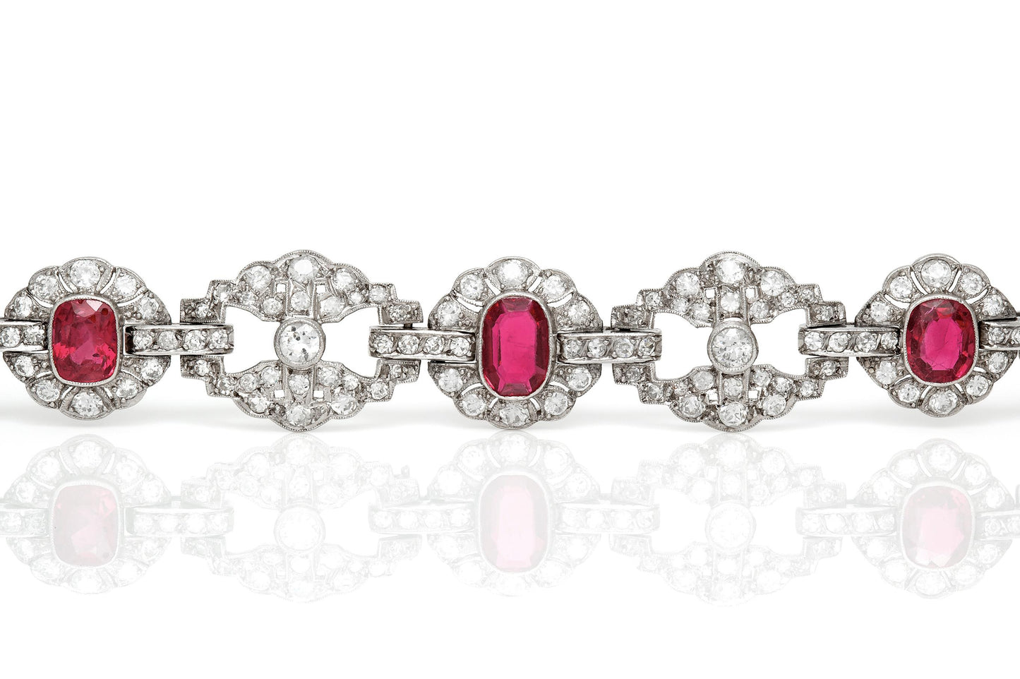 Antique Art Deco 1930s 8.50 Carat Ruby and 10.00 Carat Diamond Bracelet