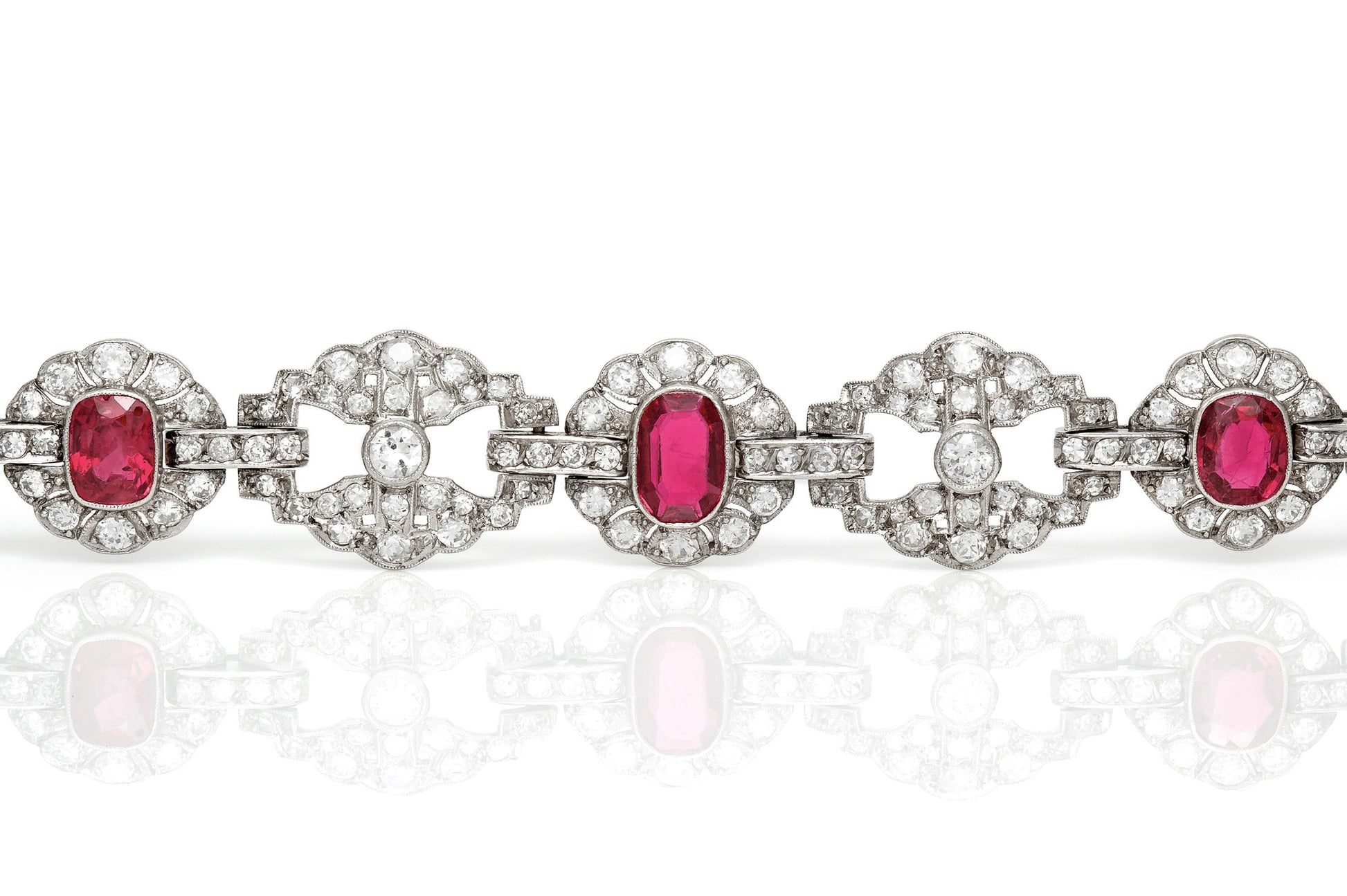 Antique Art Deco 1930s 8.50 Carat Ruby and 10.00 Carat Diamond Bracelet