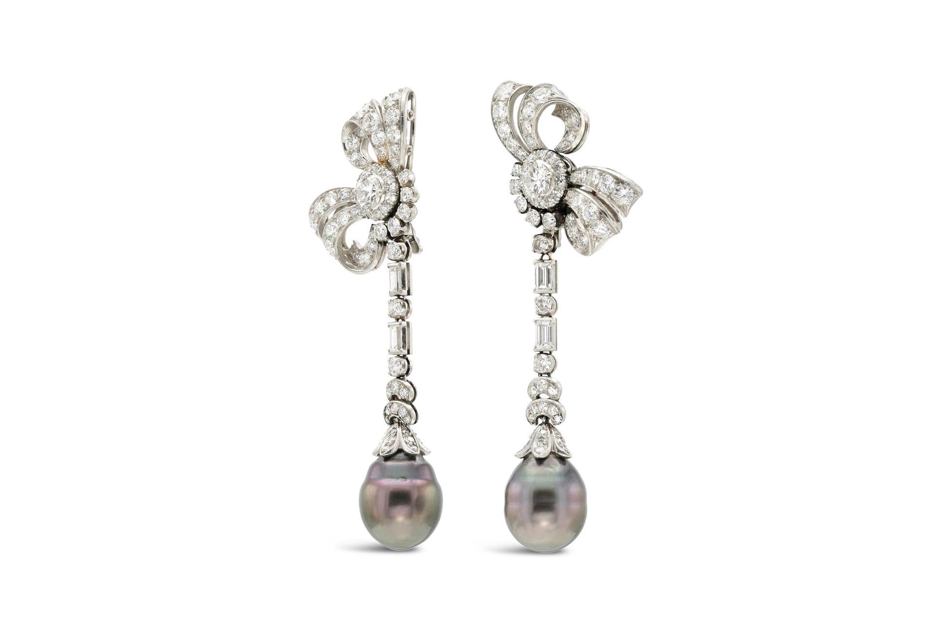 Vintage 1950s Tahitian Pearl and 4.70 Carat Diamond Bow Dangle Earrings