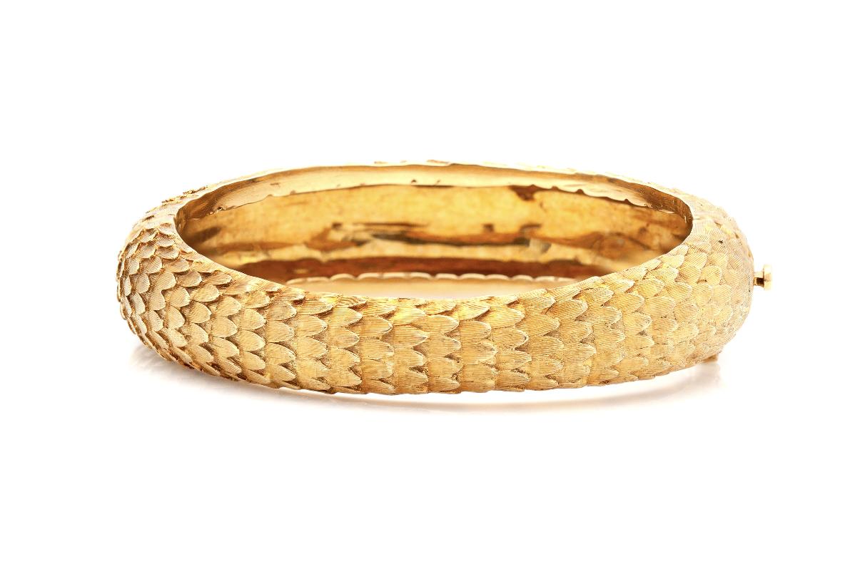 Vintage 1960s Gold Dragon Scales Hinged Bangle Bracelet