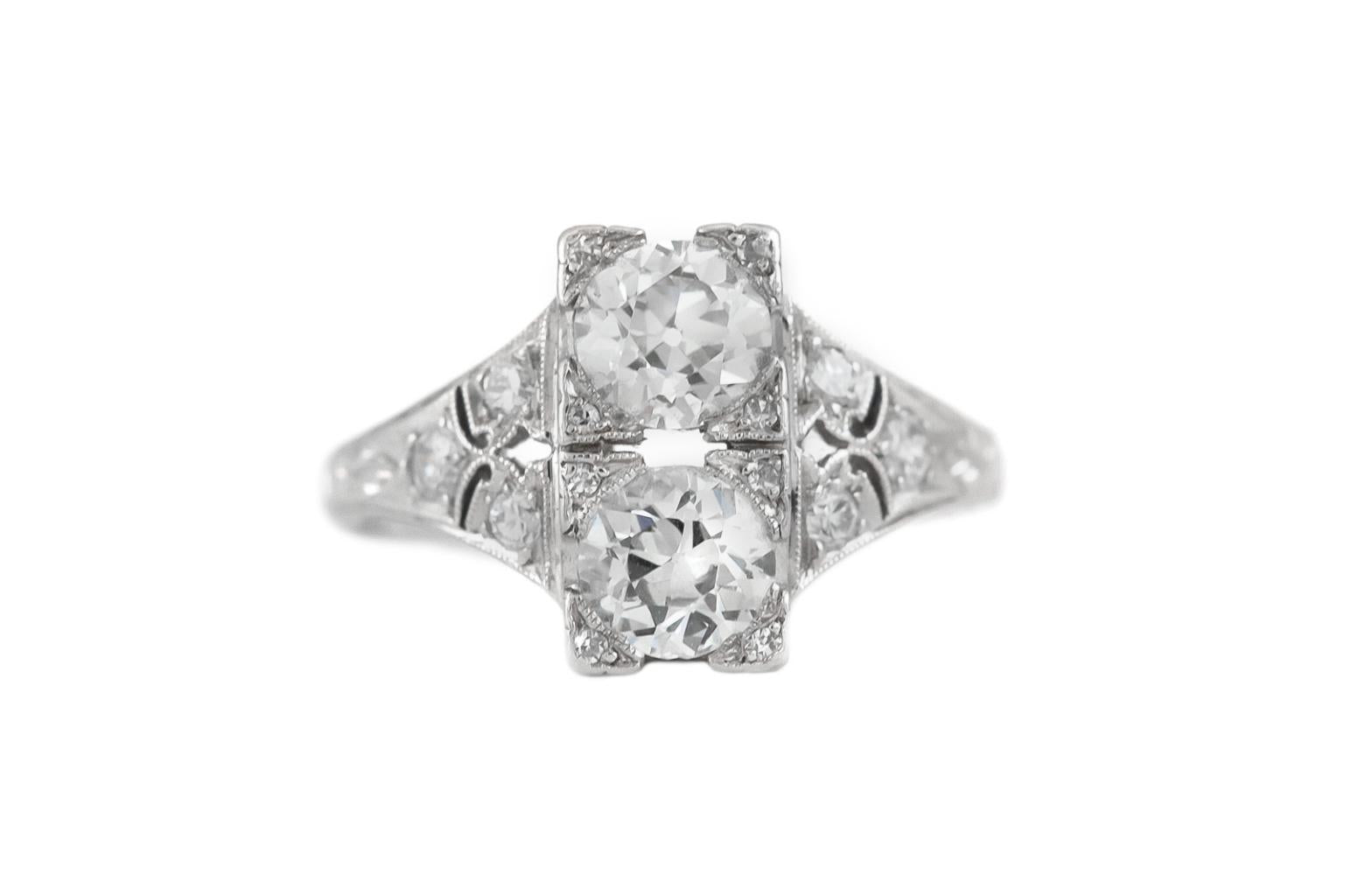 Antique Art Deco 1920 1.70 Carat Diamond Dinner Ring