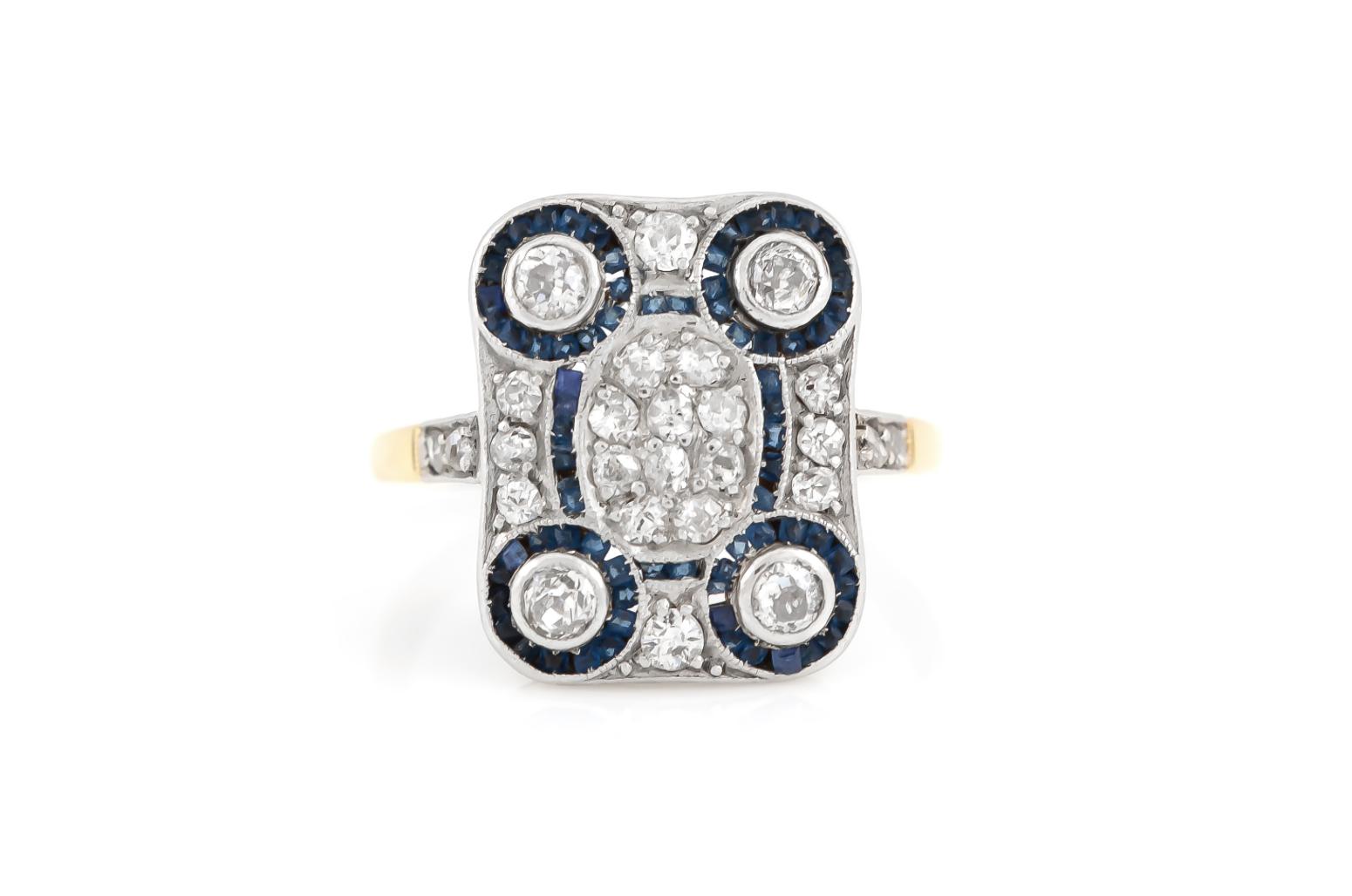 Antique 1900s Edwardian 0.90 Carat Diamond Dinner Ring with Sapphires