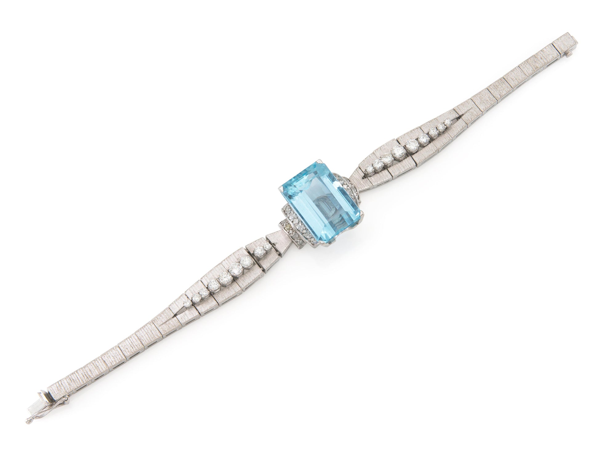 Vintage 1940s Retro 30.00 Carat Aquamarine Bracelet with Diamonds