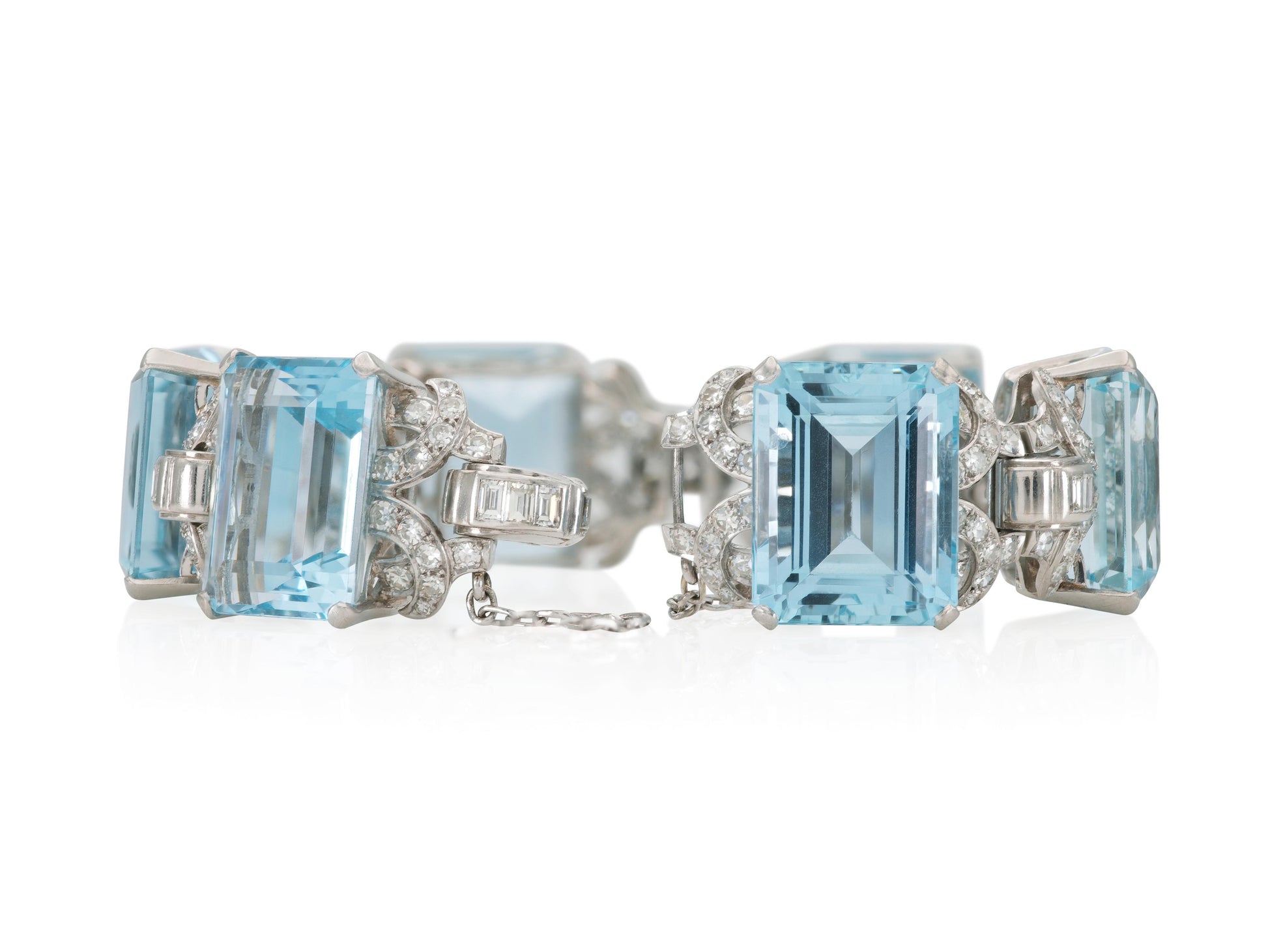 Vintage 1940s 110.00 Carat Aquamarine Bracelet with Diamonds