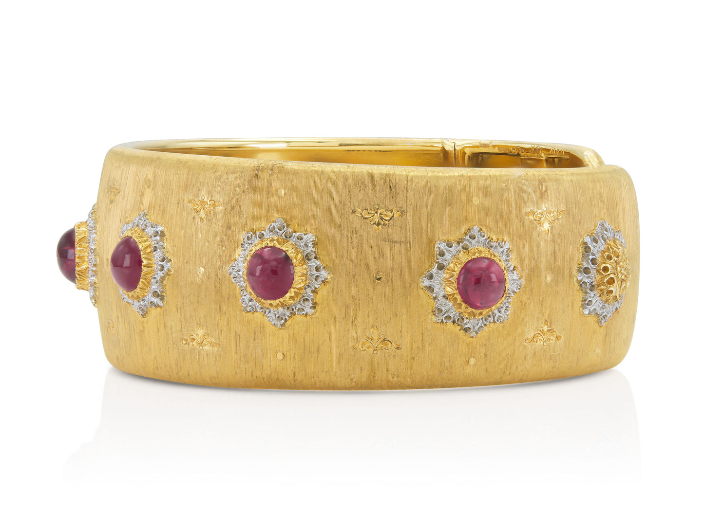 Vintage 1970s Buccellati Ruby Cuff Bracelet