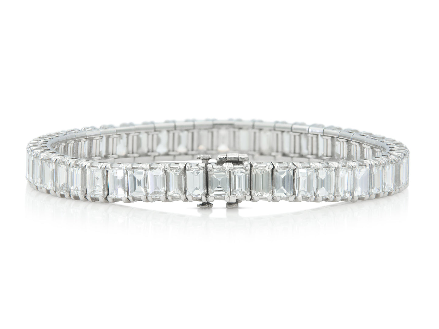 Vintage 1940s 22.00 Carat Graduating Baguette Cut Diamond Tennis Bracelet