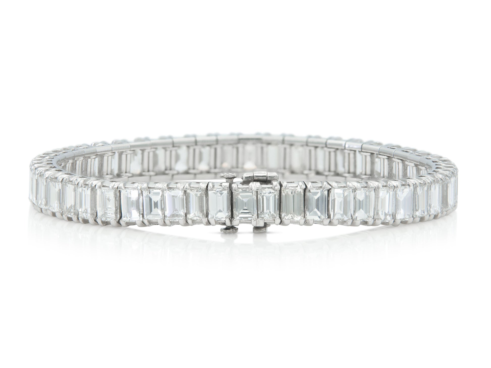 Vintage 1940s 22.00 Carat Graduating Baguette Cut Diamond Tennis Bracelet
