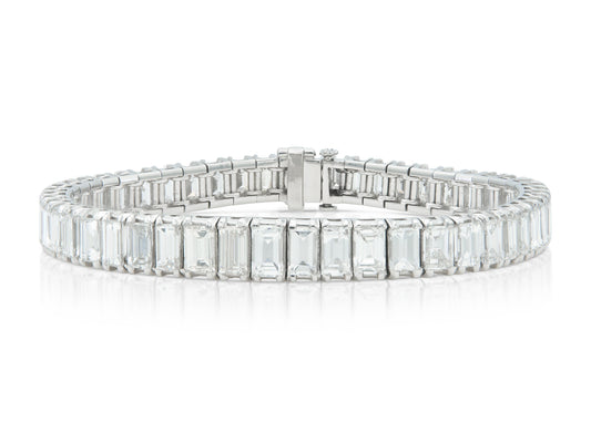 Vintage 1940s 22.00 Carat Graduating Baguette Cut Diamond Tennis Bracelet