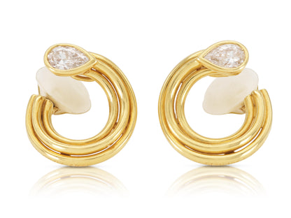 Vintage 1970s Bvlgari Gold and 1.50 Carat Pear-Shaped Diamonds Hoop Earrings