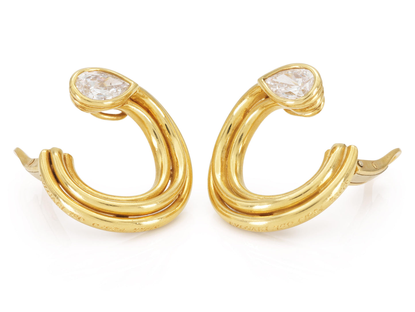 Vintage 1970s Bvlgari Gold and 1.50 Carat Pear-Shaped Diamonds Hoop Earrings