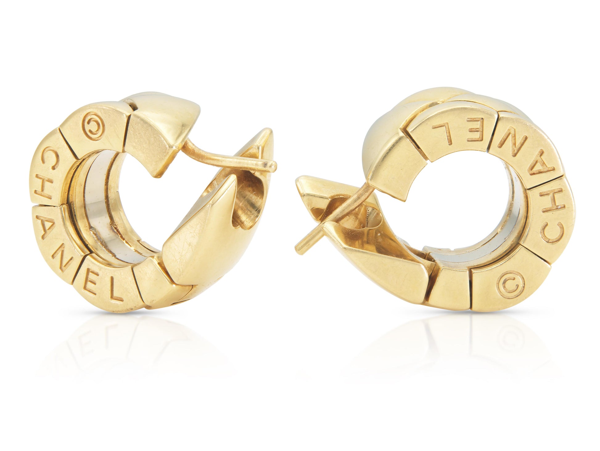 Chanel Coco Crush Huggie Earrings