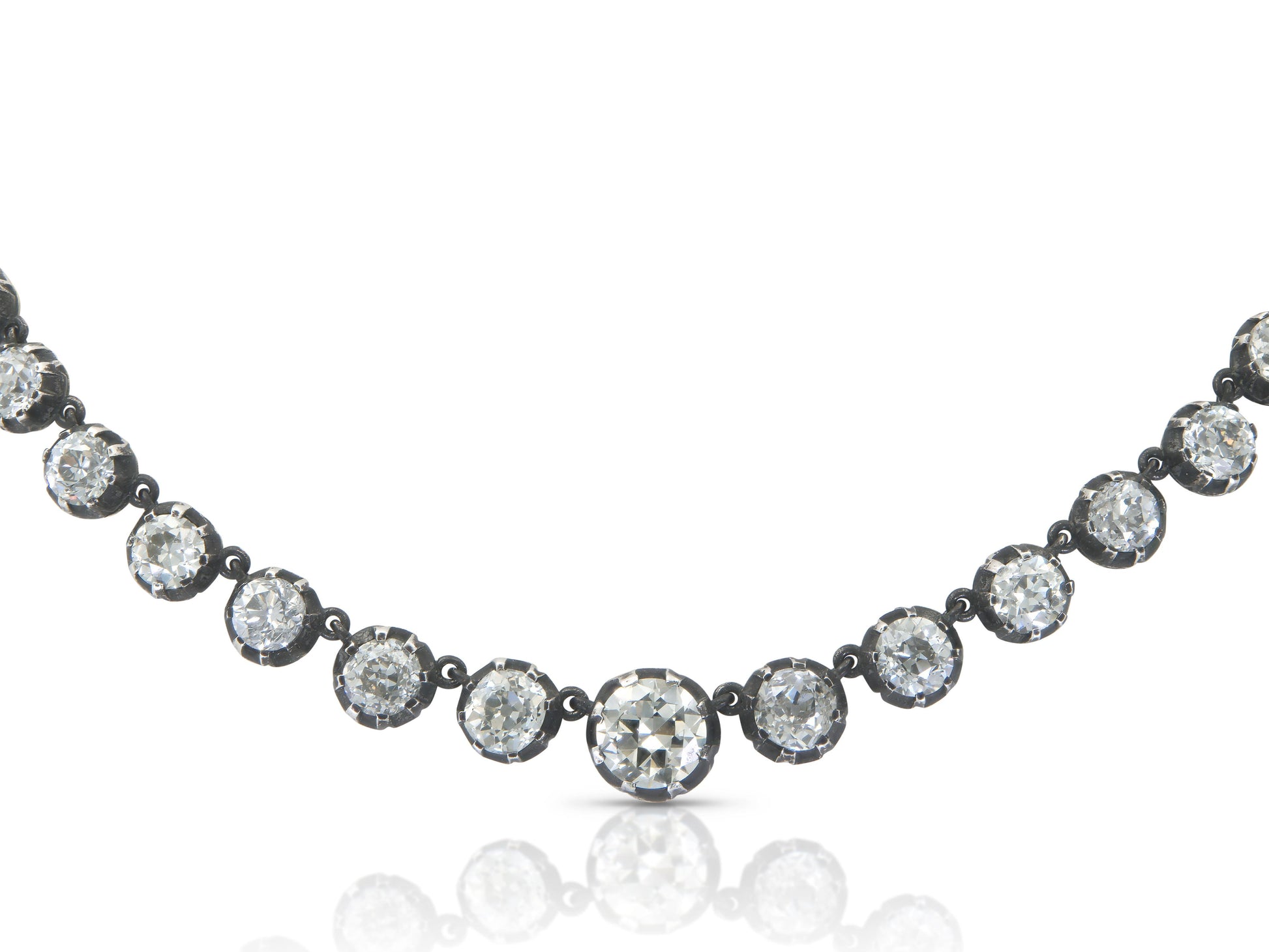 31.40 Carat Old European and Old Mine cut Diamond Riviera Necklace