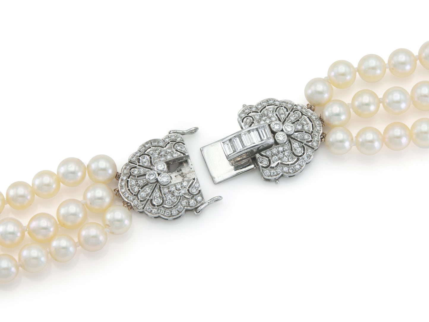 Vintage 1950s Three Strand Pearl Necklace