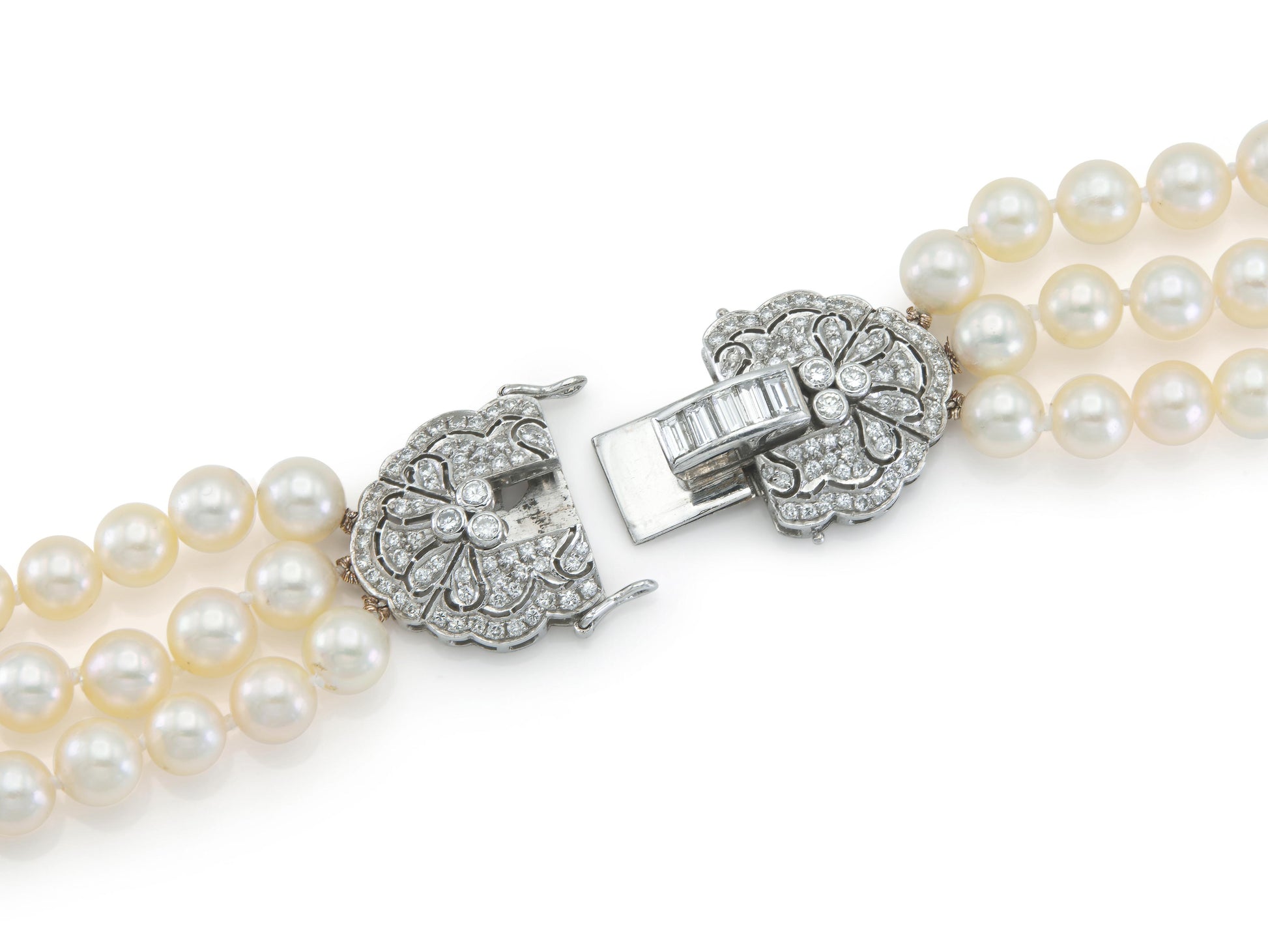 Vintage 1950s Three Strand Pearl Necklace