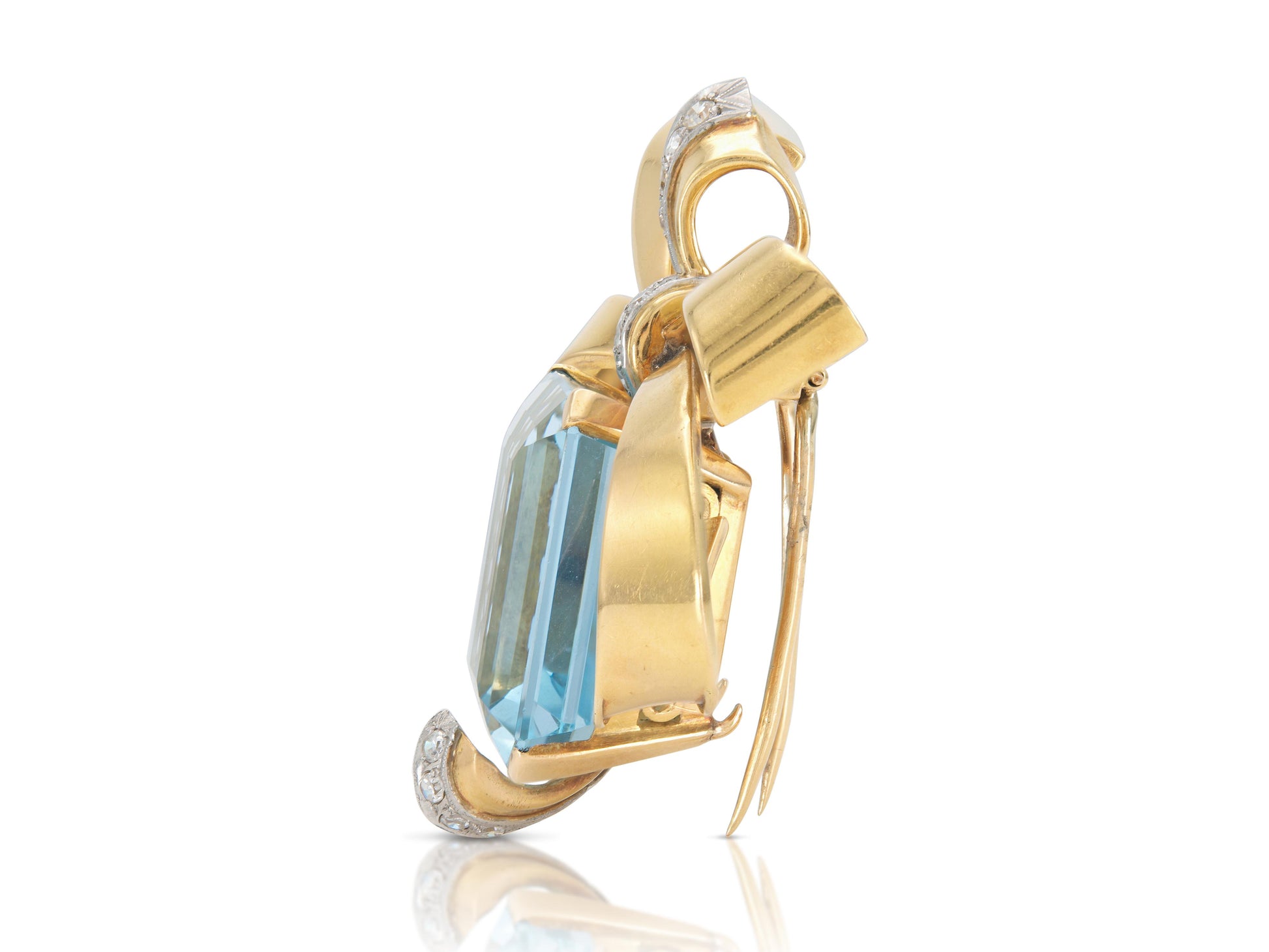 Vintage 1940s Retro 40.00 Carat Aquamarine Brooch with Diamonds