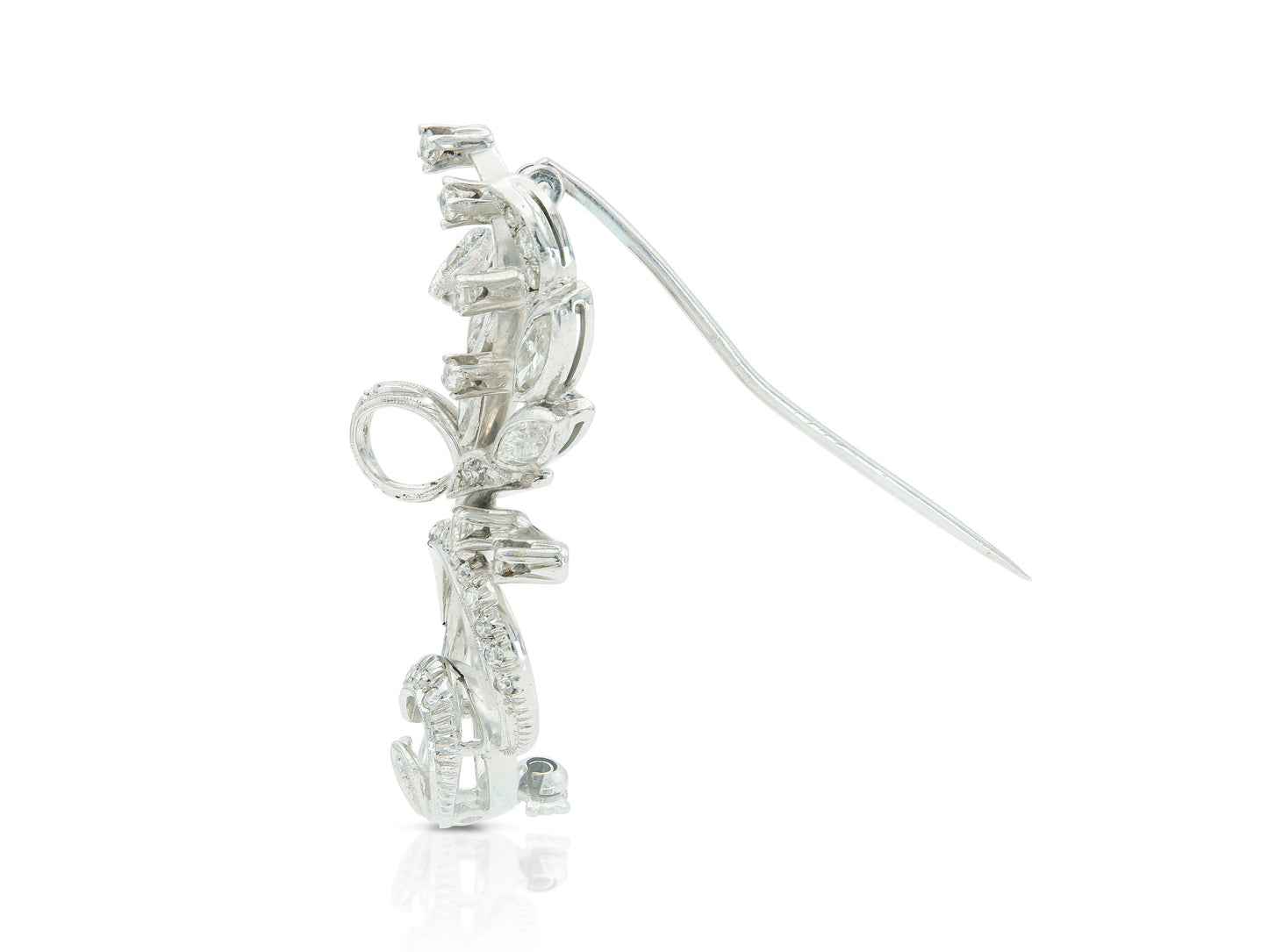 Vintage 1940s Retro 2.50 Carat Diamond Floral Brooch