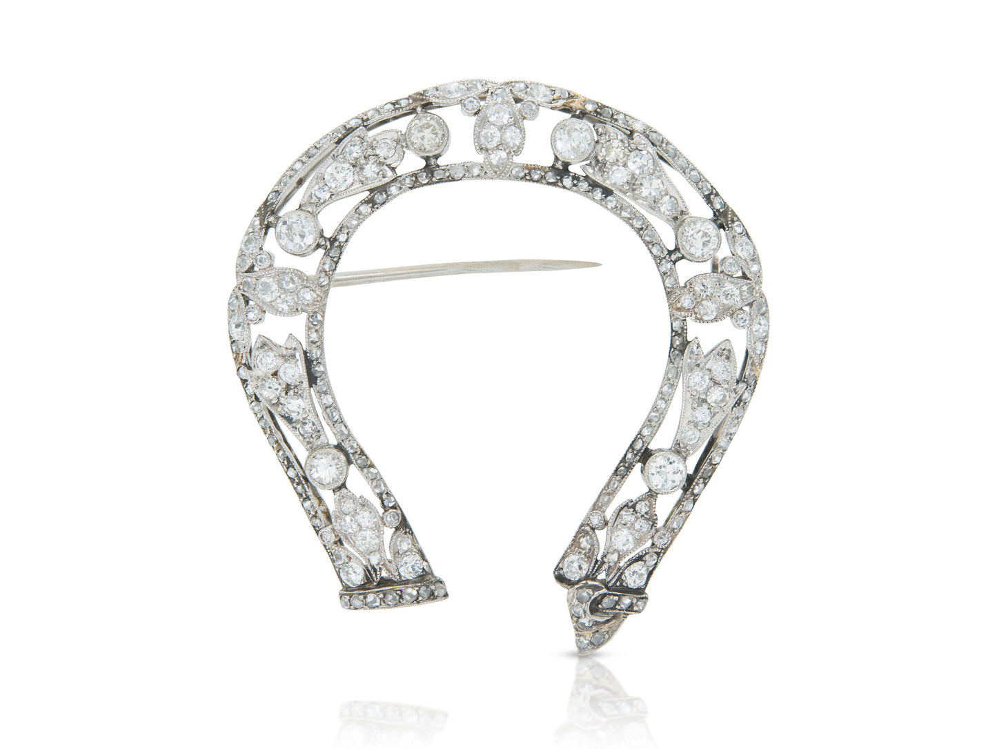 Antique Edwardian 1900s 3.50 Carat Diamond Openwork Horseshoe Brooch