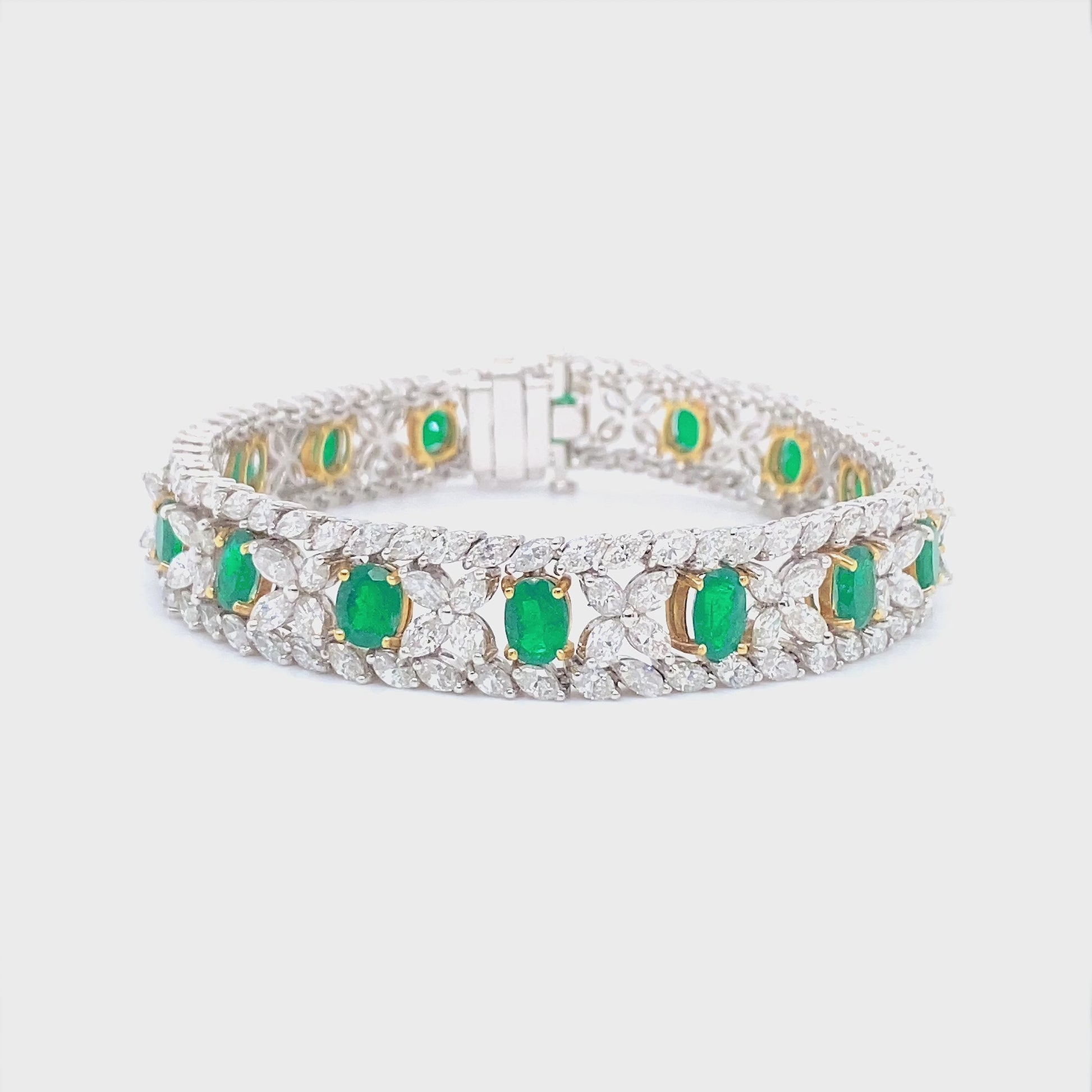 7.25 Carat Emerald and 12.90 Carat Diamond Bracelet