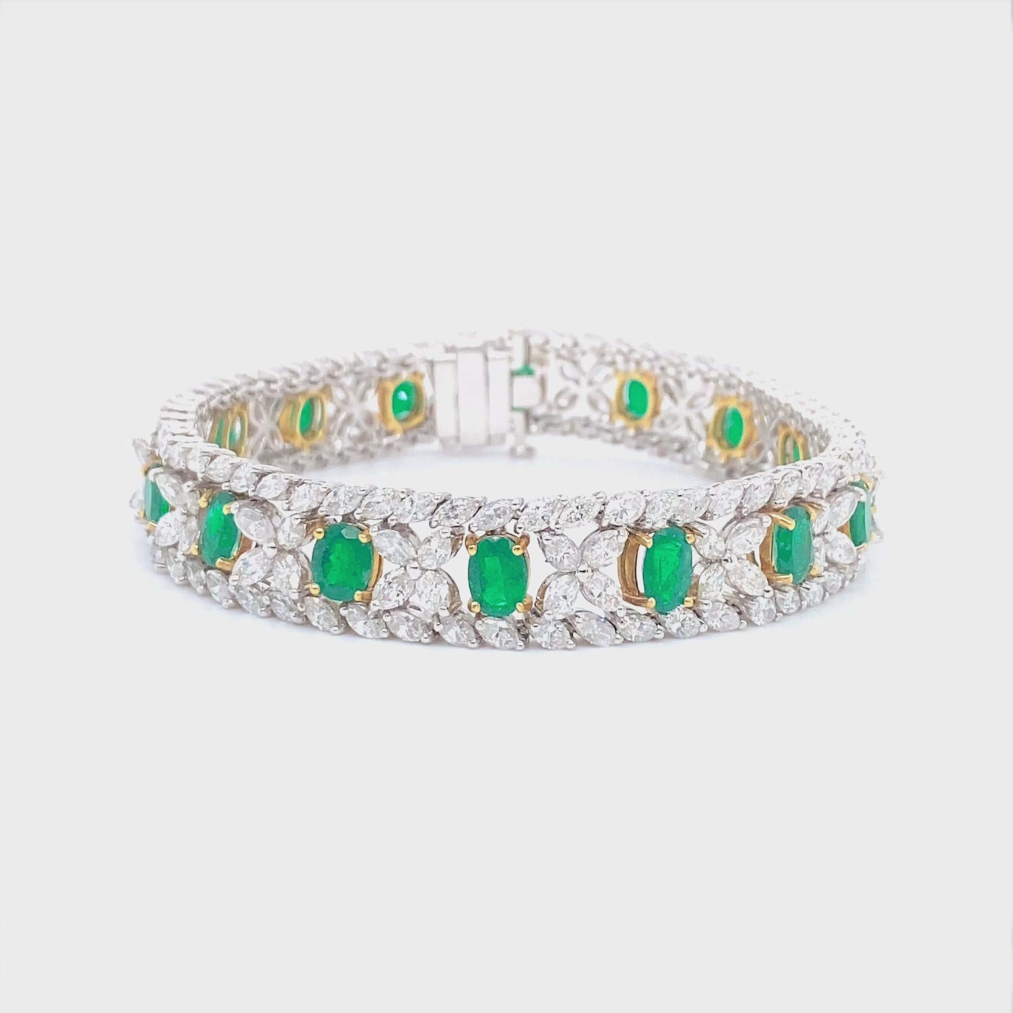 7.25 Carat Emerald and 12.90 Carat Diamond Bracelet