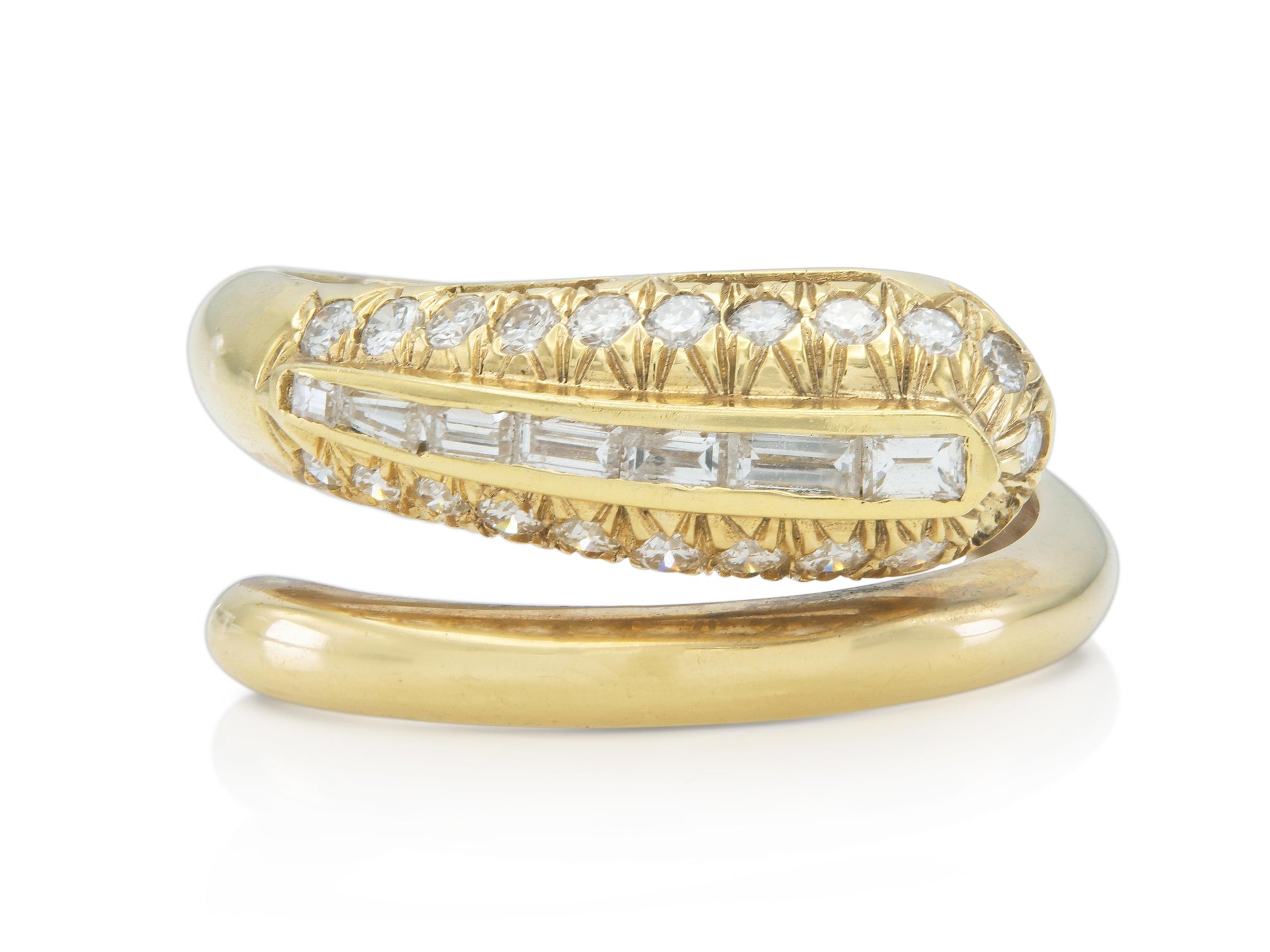 Vintage 1980s 0.95 Carat Diamonds Snake Ring