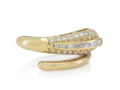 Vintage 1980s 0.95 Carat Diamonds Snake Ring
