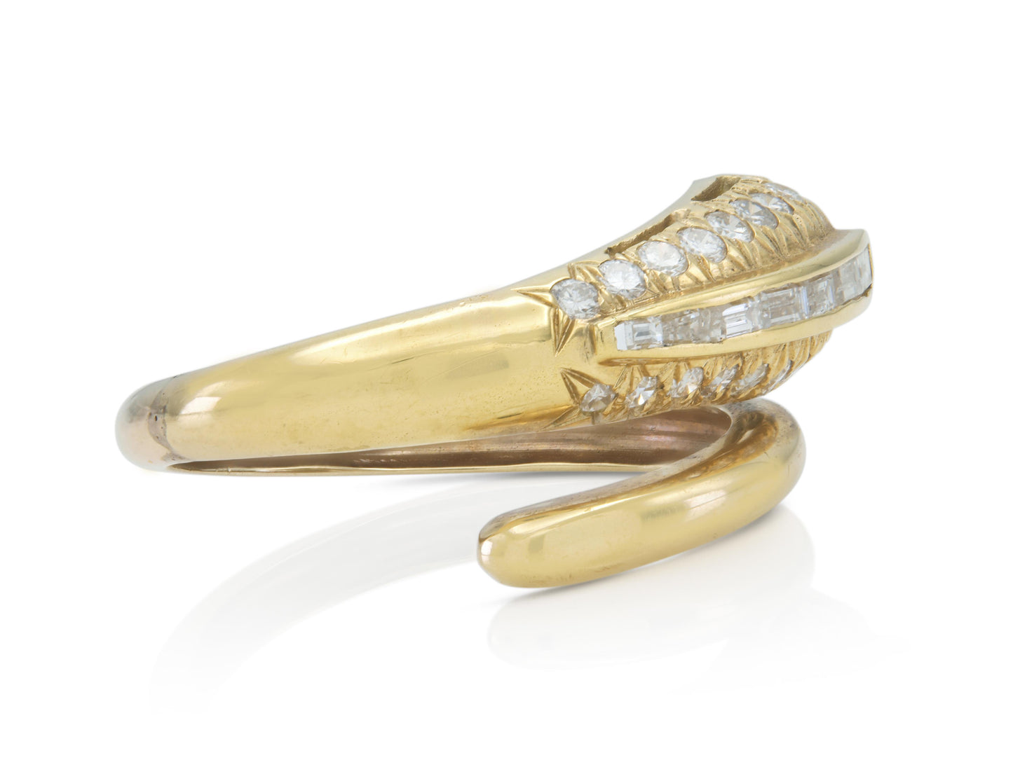 Vintage 1980s 0.95 Carat Diamonds Snake Ring