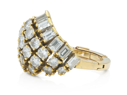 Vintage 1970s 2.10 Carat Baguette and Round Cut Diamonds Ring