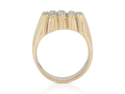 Vintage 1980s 0.28 Carat Round Cut Diamonds Signet Ring