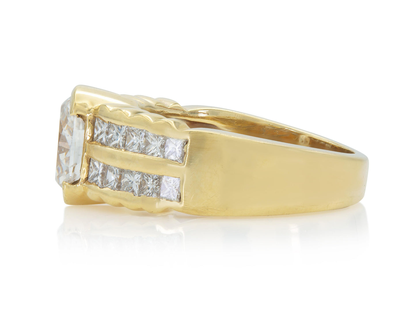 Vintage 1980s 1.15 Carat Oval Cut Diamond Engagement Ring