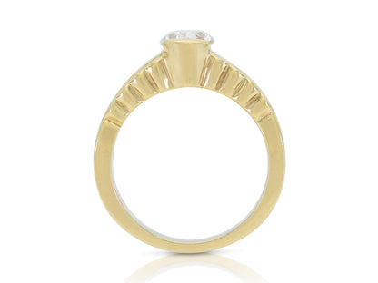 Vintage 1980s 1.15 Carat Oval Cut Diamond Engagement Ring