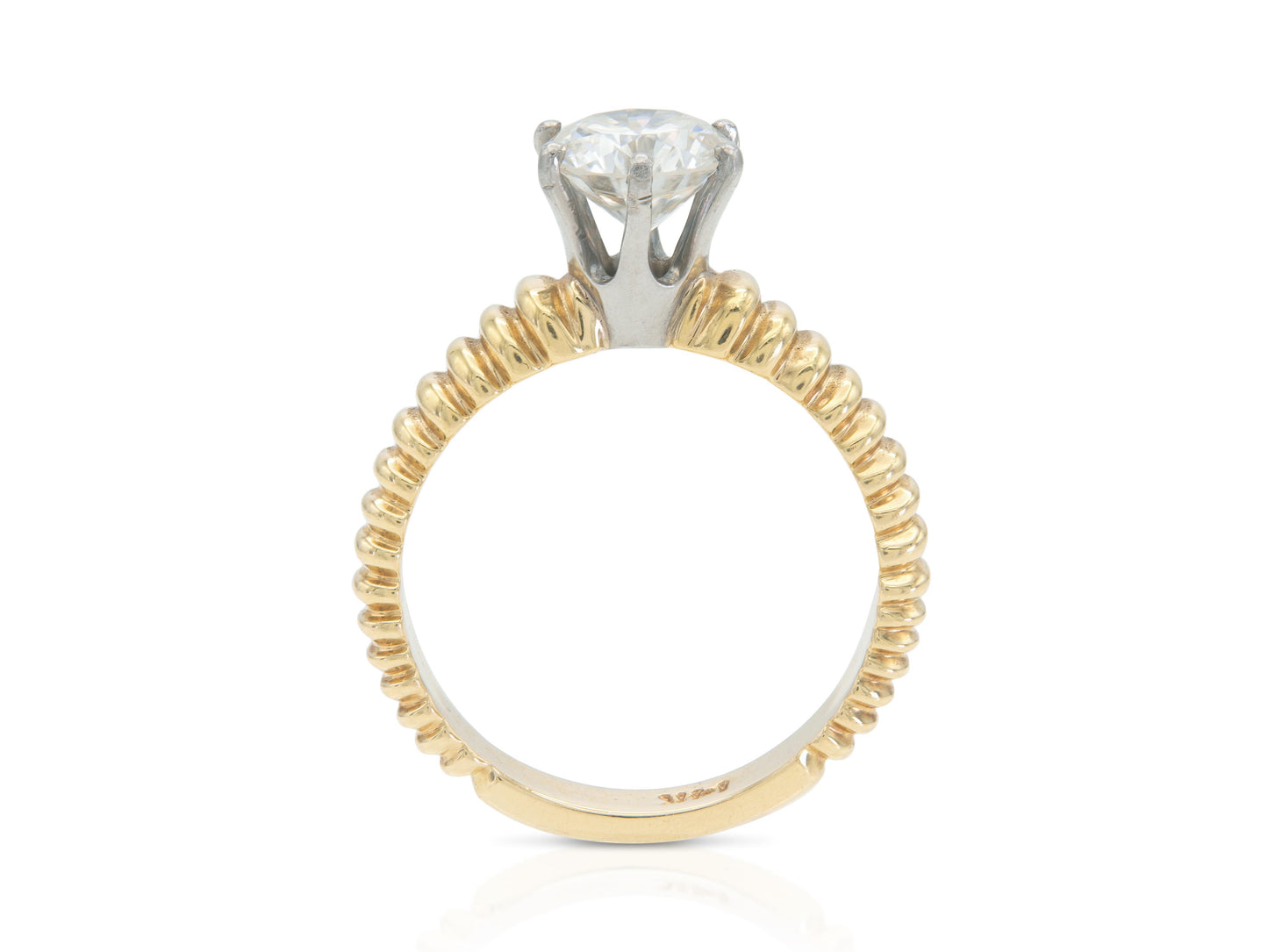 Vintage 1970s 1.22 Carat Round Cut Diamond Engagement Ring