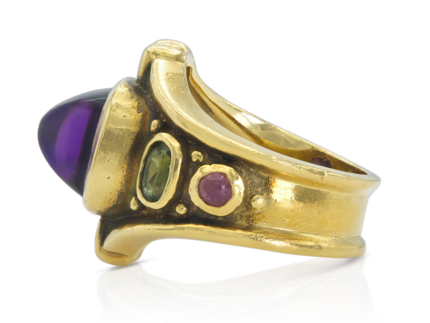 Vintage 1970s Sugarloaf Amethyst Gold Ring