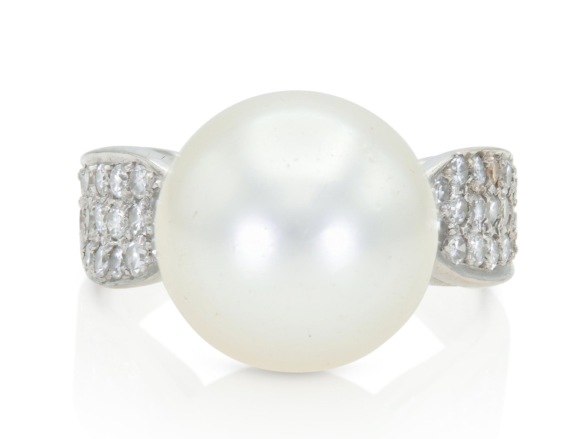 Vintage 1940s South Sea Pearl and Diamond Ring
