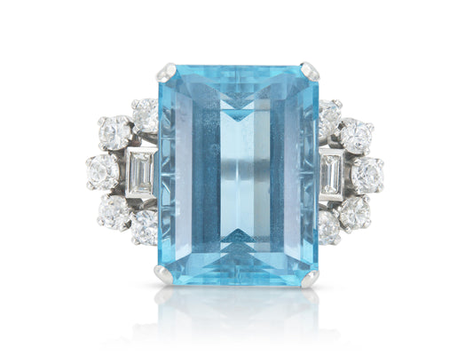 Antique Art Deco 1930s 30.00 Carat Aquamarine Cocktail Ring with Diamonds
