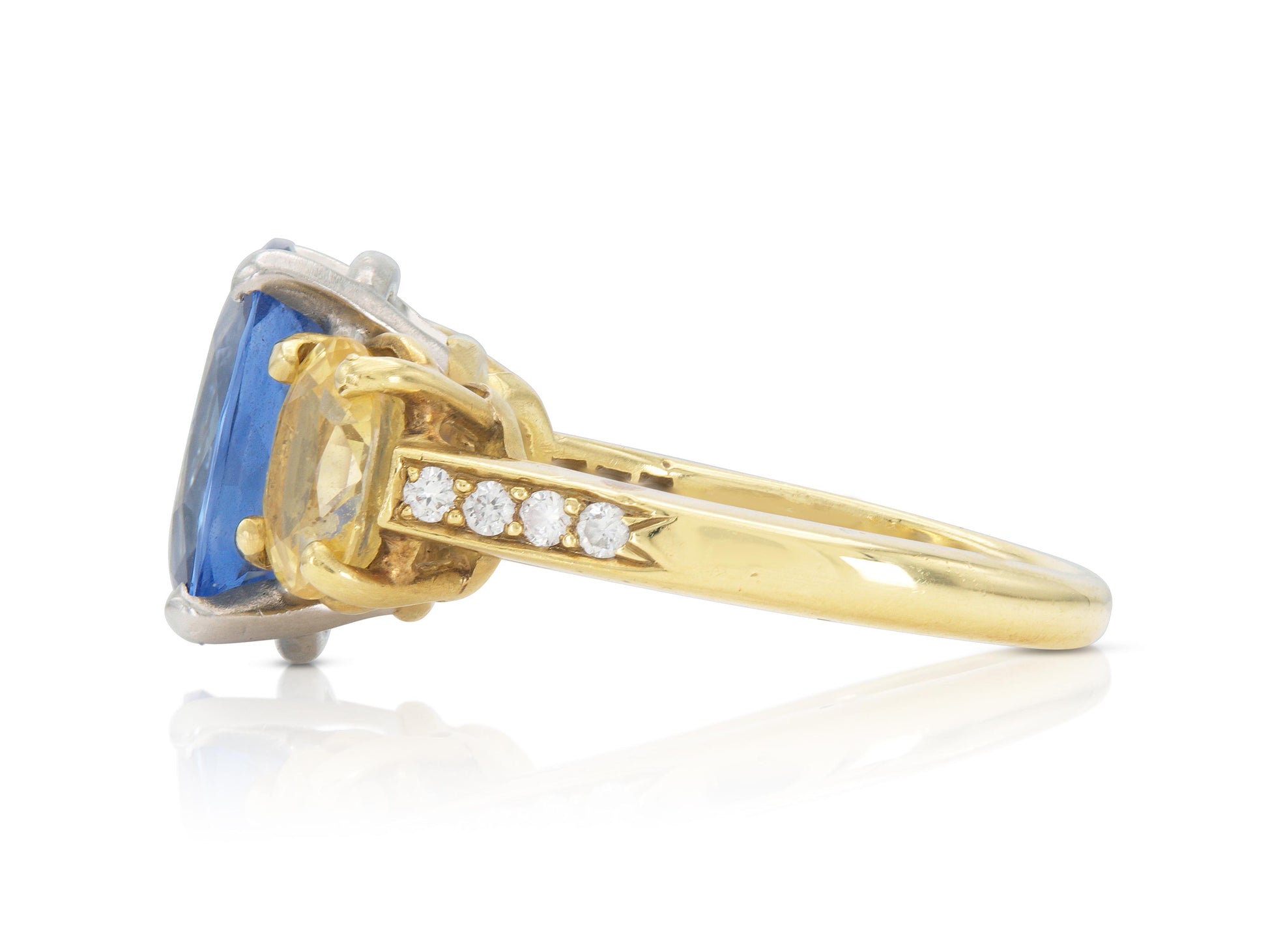 Vintage 1970s 3.00 Carat Blue Sapphire and 1.00 Carat Yellow Sapphires Ring