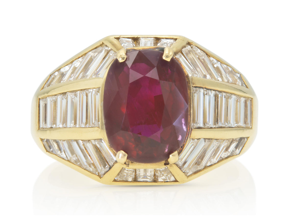 Vintage 1970s 3.00 carat Ruby Ring with Diamonds