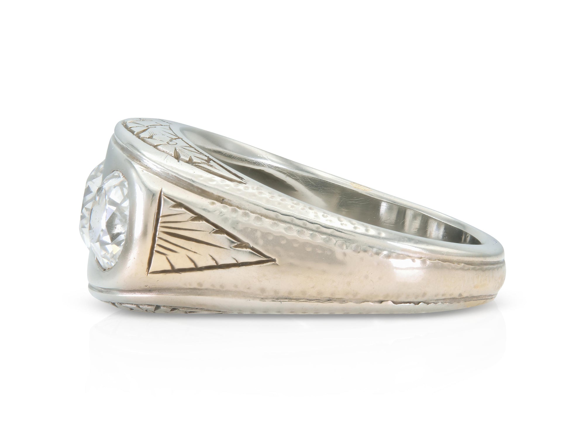 Antique Art Deco 1930s 2.60 Carat Diamond Three-Stone Gypsy Ring