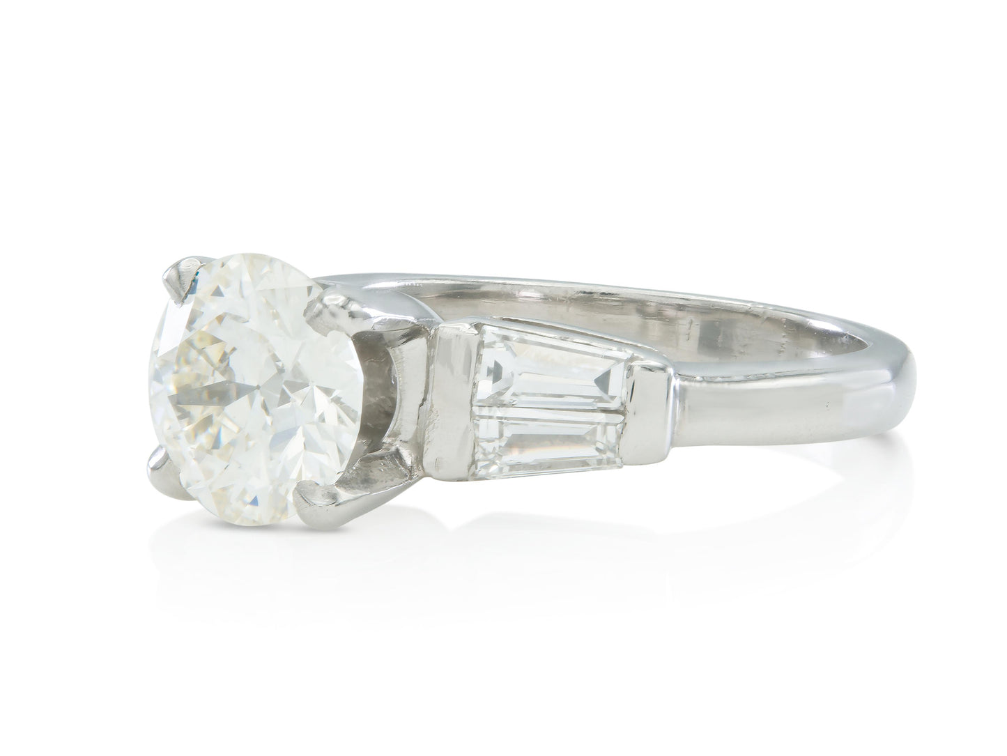 Antique Art Deco 1930s 1.60 Carat Old European Cut Diamond Engagement Ring