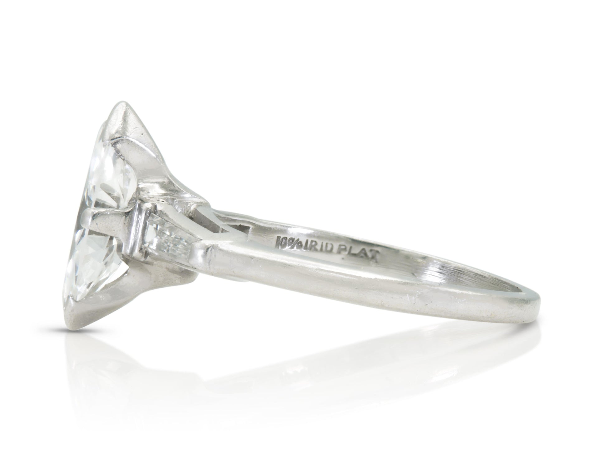 Antique Art Deco 1920s 1.00 Carat Marquise Cut Diamond Engagement Ring